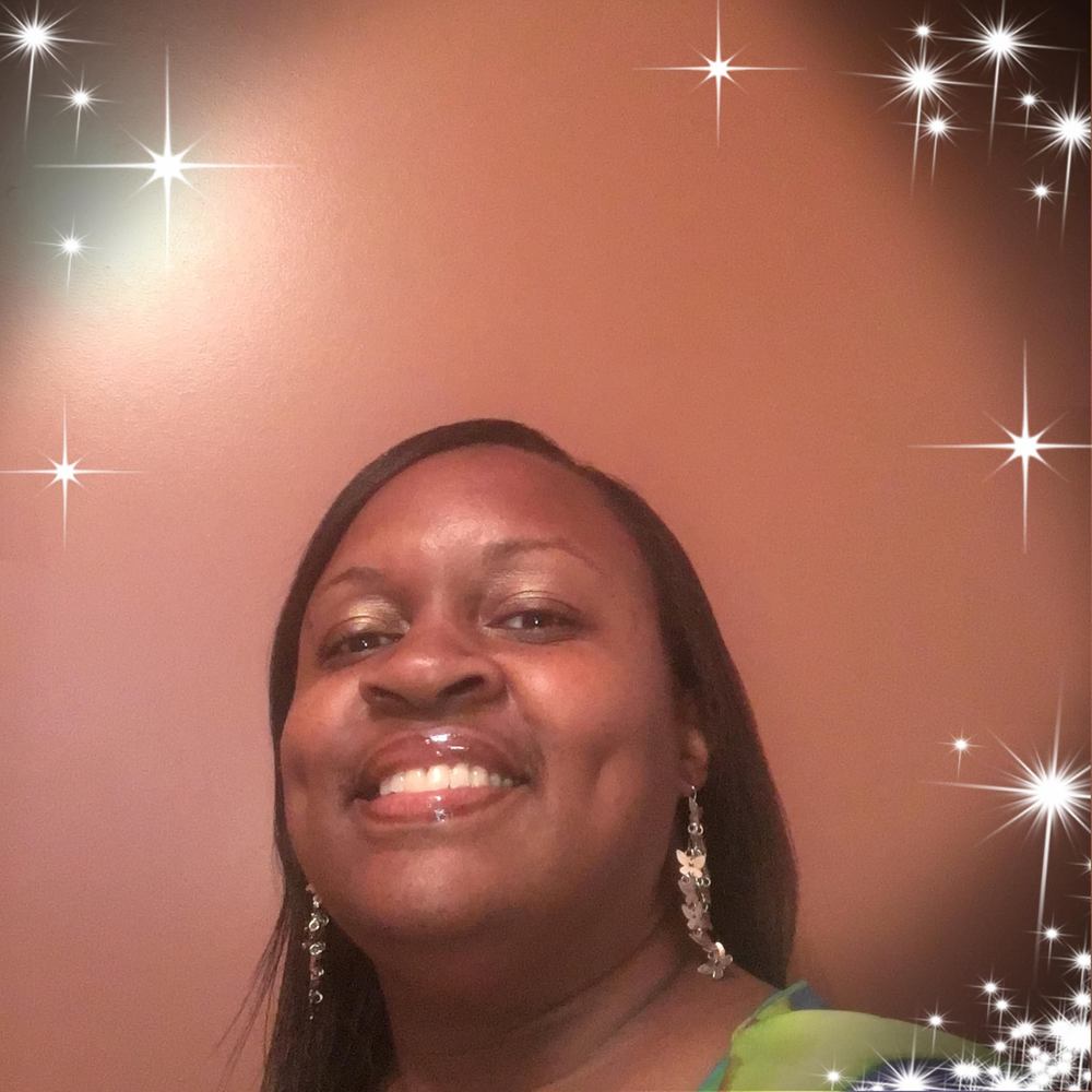 Meet your Posher, Latoya